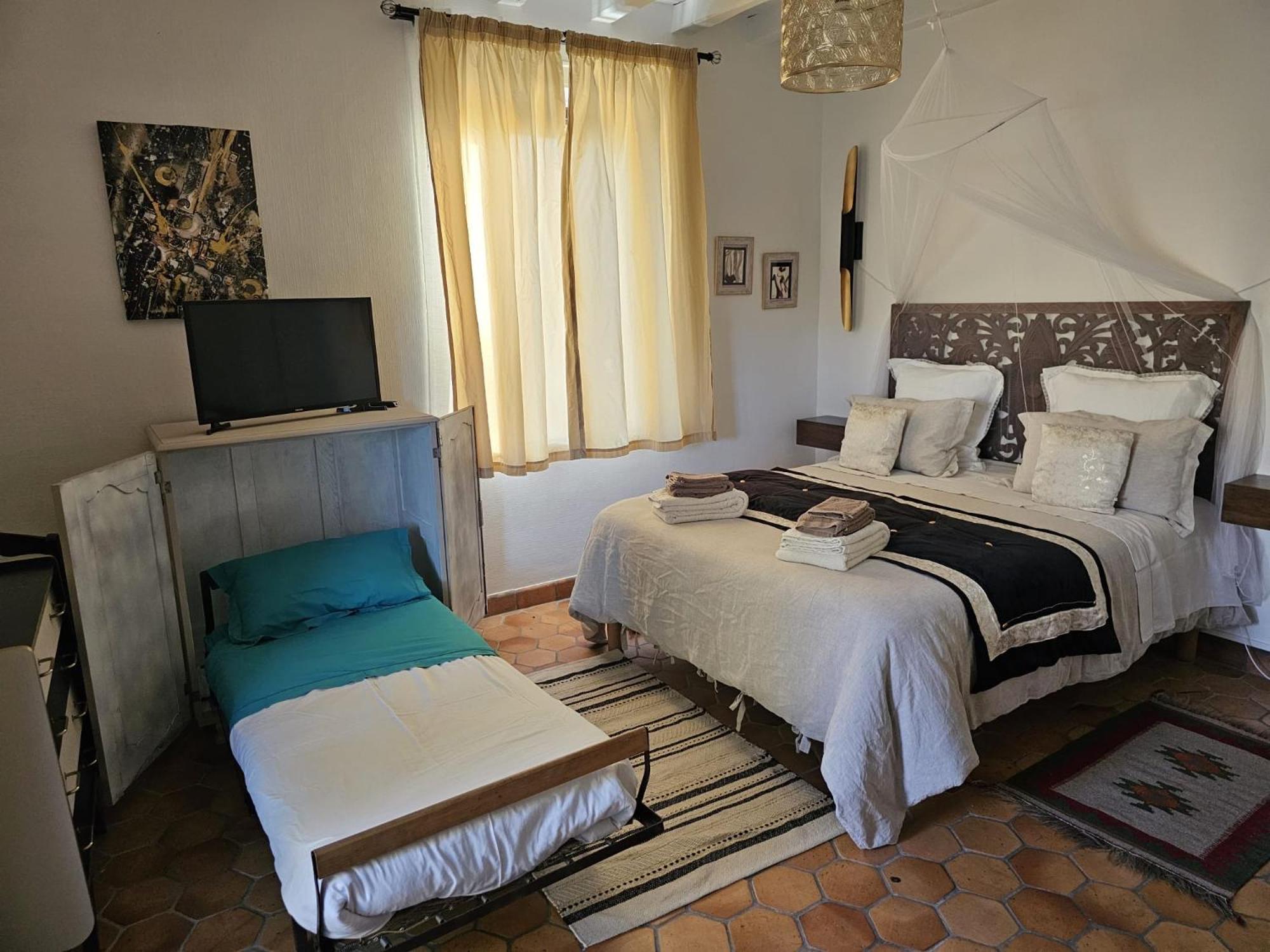 Chambre D'Hotes Les Roches Corme-Royal Zewnętrze zdjęcie